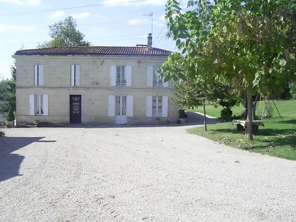 Gite Lieu Dit Gautier Civrac-de-Blaye Екстериор снимка